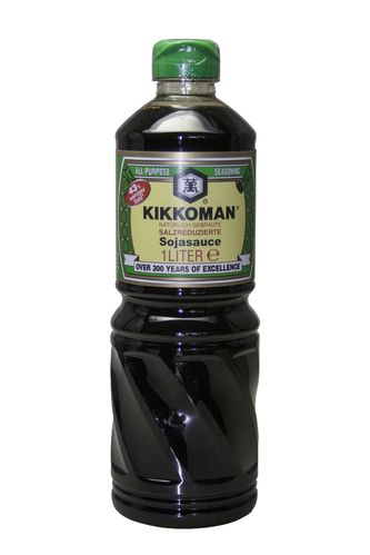 Salsa de soja Kikkoman baja en sal